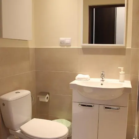 Fredry 8 홈스테이 *