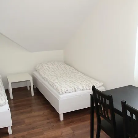 홈스테이 Fredry 8 Piastow